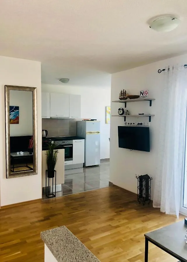 Villa Dani Sea & Pool Apartments Trogir 0*,  Croatia