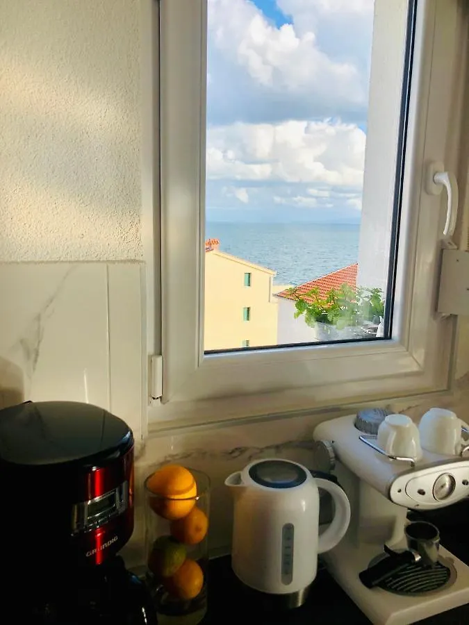Villa Dani Sea & Pool Apartments Trogir 0*,  Croatia