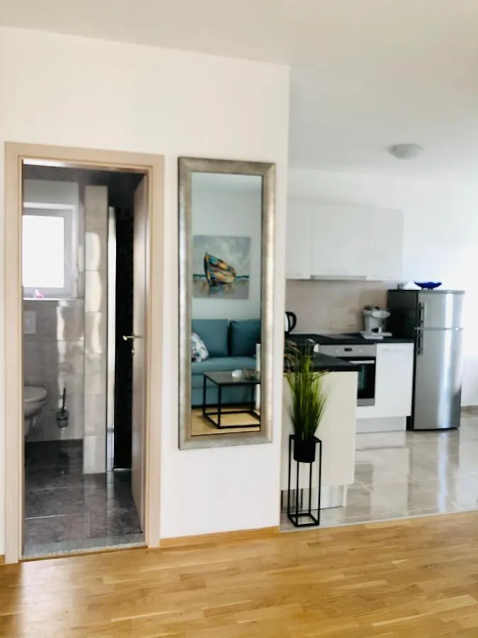 Villa Dani Sea & Pool Apartments Trogir
